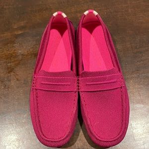 Magenta Rothy’s driver loafer size 8